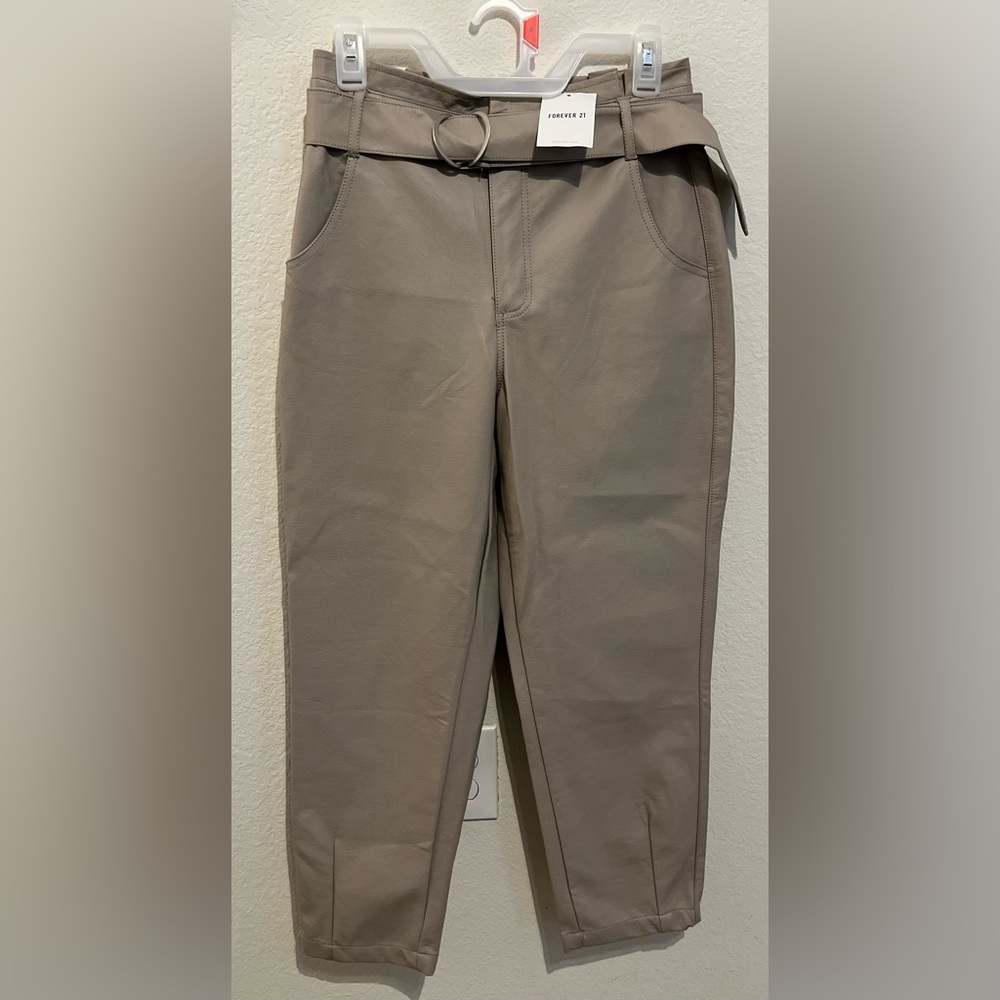 High-rise waist FOREVER faux leather pants🤍